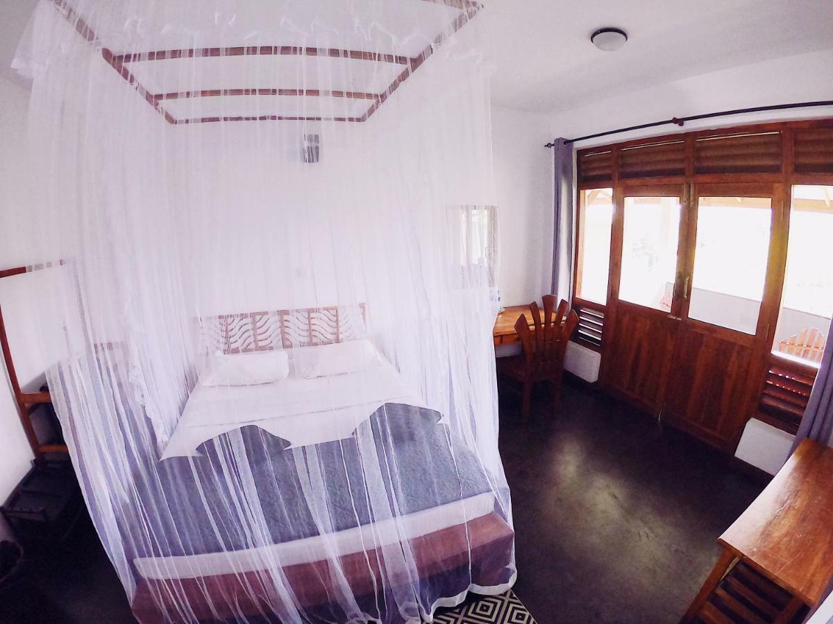 Lakshmis Hotel Ella Bagian luar foto